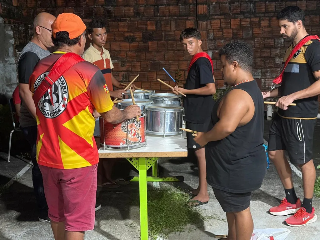Oficina de percussão